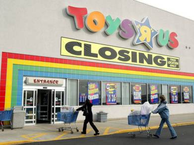 Toys R US To Close 87 Stores